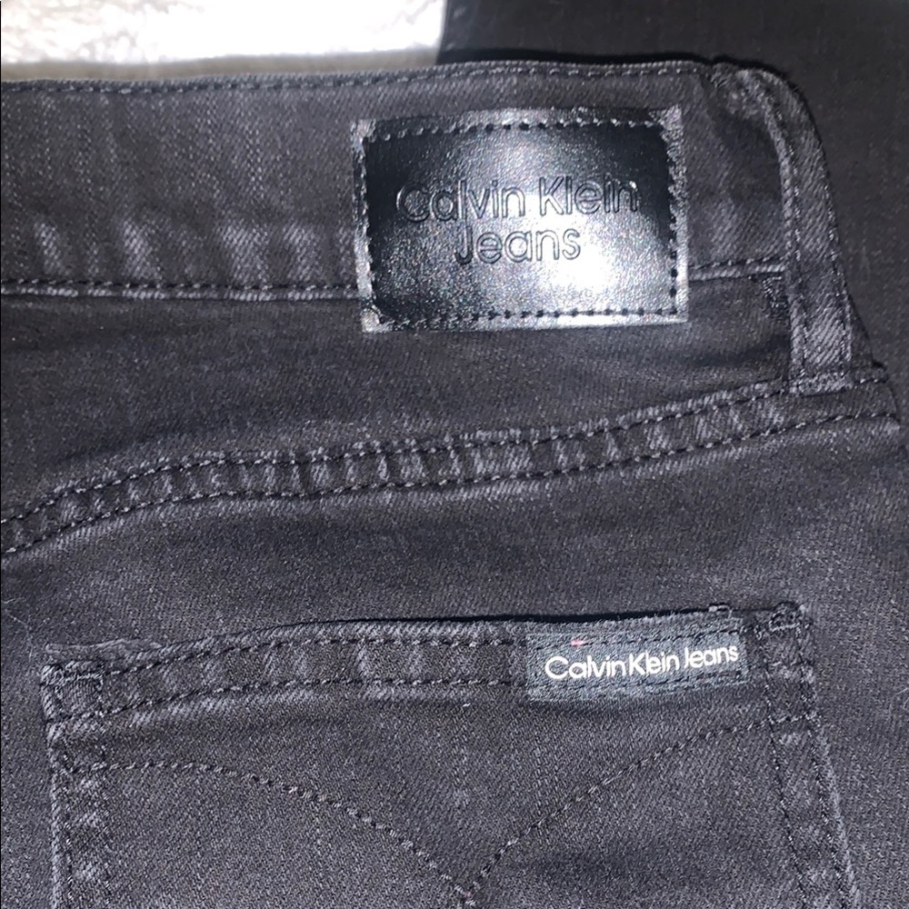 Calvin Klein Black high rise slim jeans 28p - Picture 5 of 5